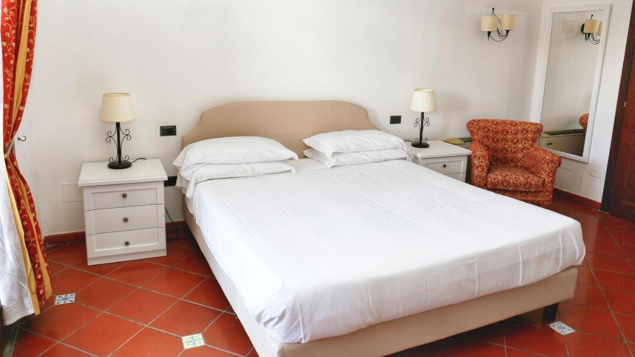 פורטו סנטו סטפנו Albergo Filippo II מראה חיצוני תמונה