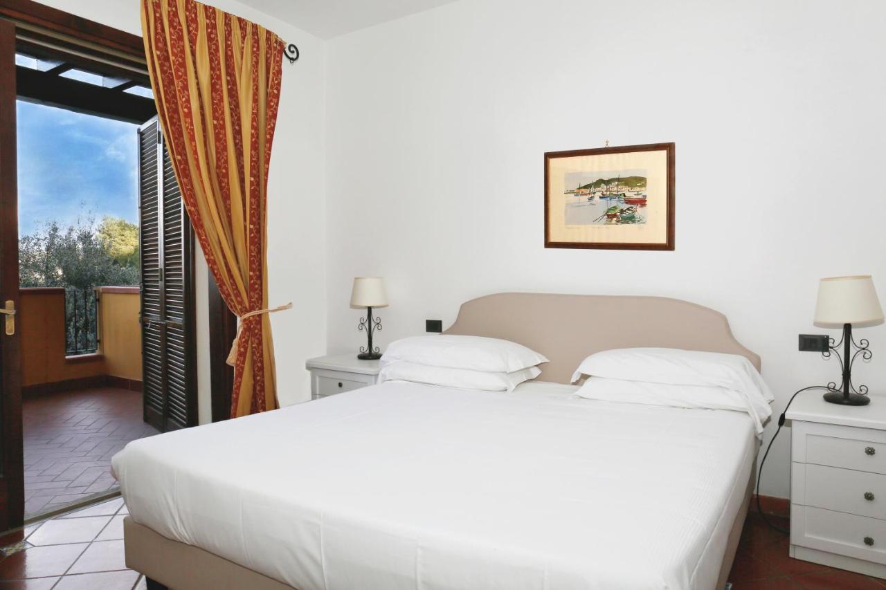 פורטו סנטו סטפנו Albergo Filippo II מראה חיצוני תמונה